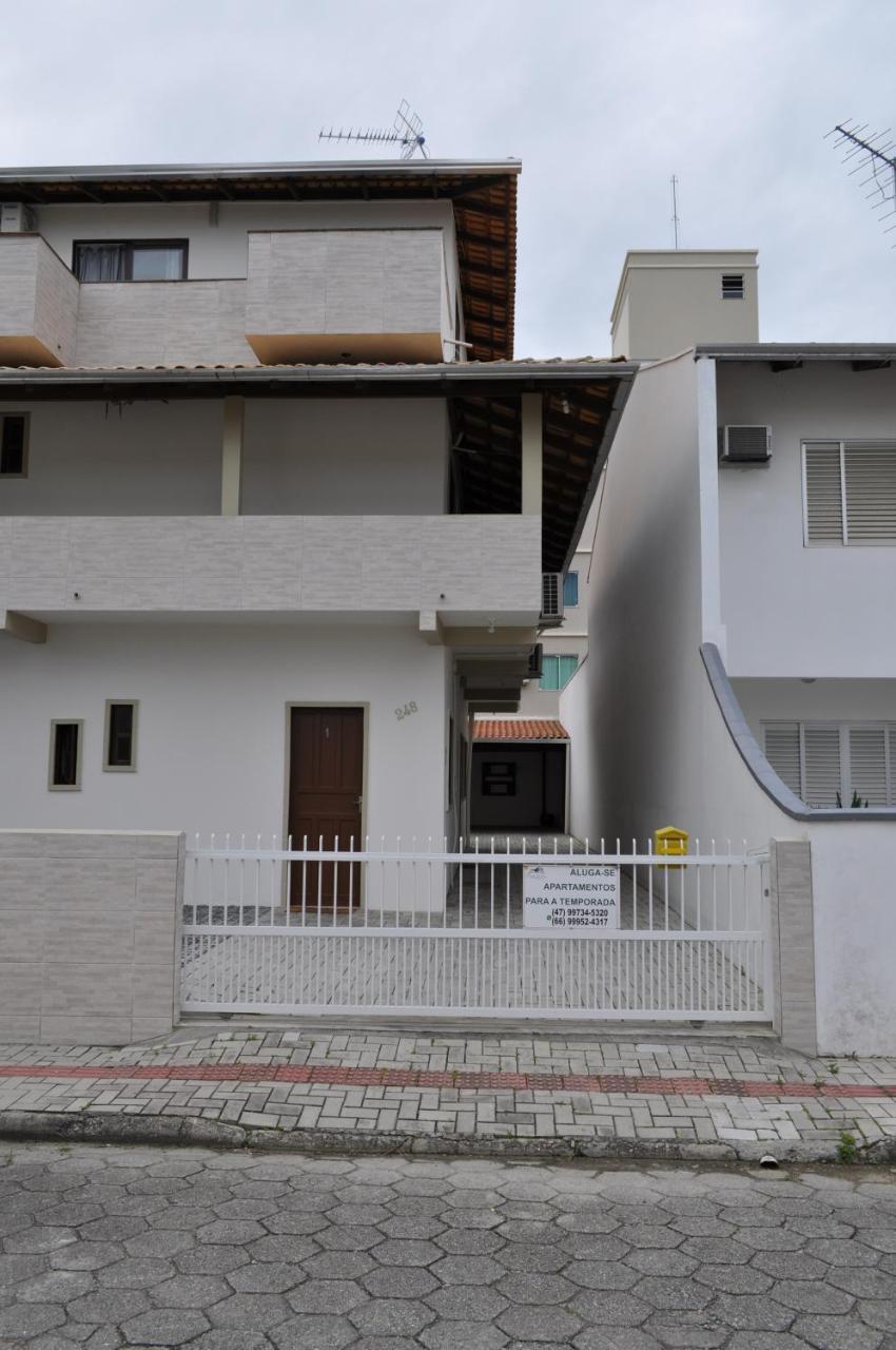 Apartamento Cobertura - 140 Metros Da Praia Bombinhas Exteriör bild